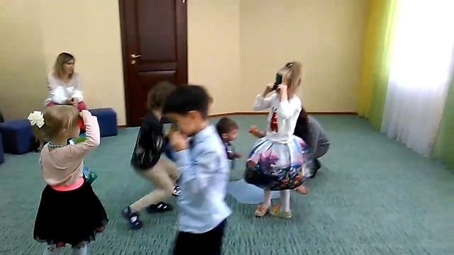 Игра с цветными стёклышками