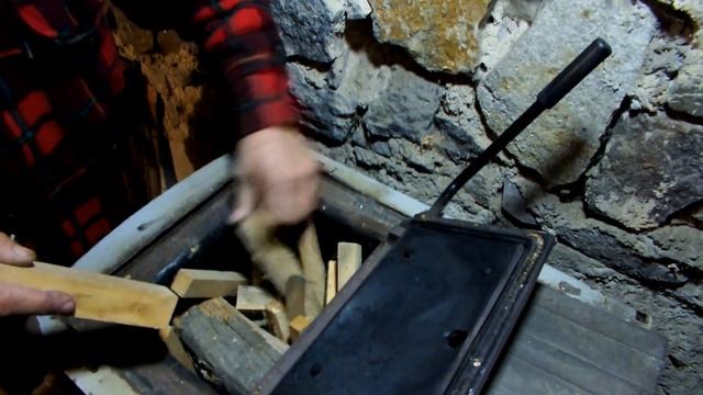 Твердотопливный котел и верхнее горение.