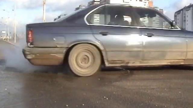 Old School Mania-BMW e34 drift