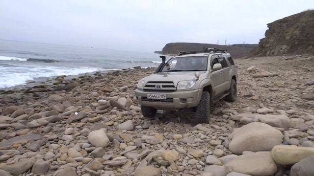 05.04.2015 о.Русский Toyota Hilux Surf 215 Тест новой подвески