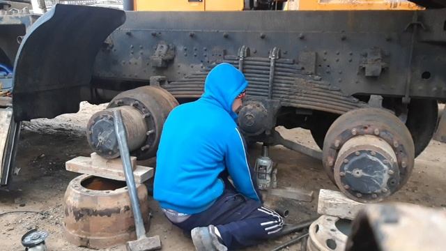 замена задней рессоры Shacman шакман