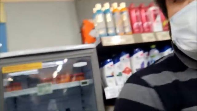 Билла.Бутово.Борзого охранника,нападавшего на блогеров,скрутили и увезли в отделение полиции!