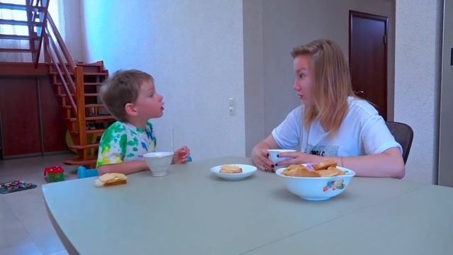 Света и Богдан УЕХАЛИ на машине