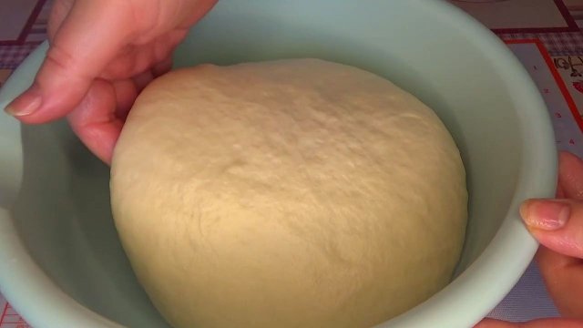 Дрожжевое тесто на молоке для пирожков и разной выпечки. Универсальное дрожжевое тесто без яиц