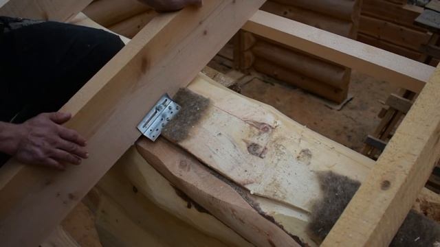 "Плавающая крыша" на сруб из кедра. Часть 1.