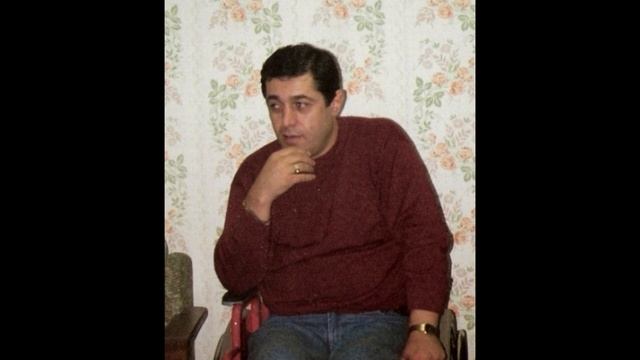 Даже в инвалидном кресле был одним из самых влиятельных законников. Вор в законе Тамаз Сухумский.