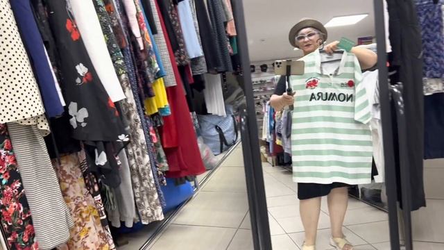 СЕКОНД ХЕНД. SECOND HAND. Сумки. Цены даю ниже.  Дефиле покупателей.Трио для мужчины.