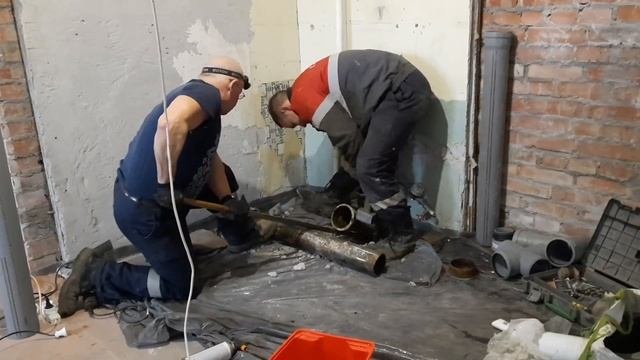 Немецкие сантехники vs Российские сантехники.