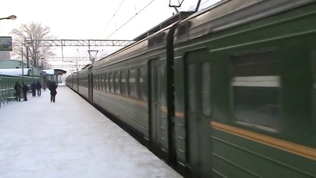 Электропоезд ЭР2Т-7136 платформа Сетунь