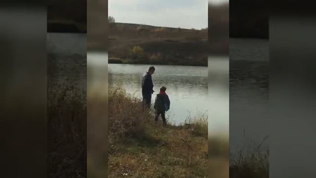 Танцевала в подворотне осень вальс…