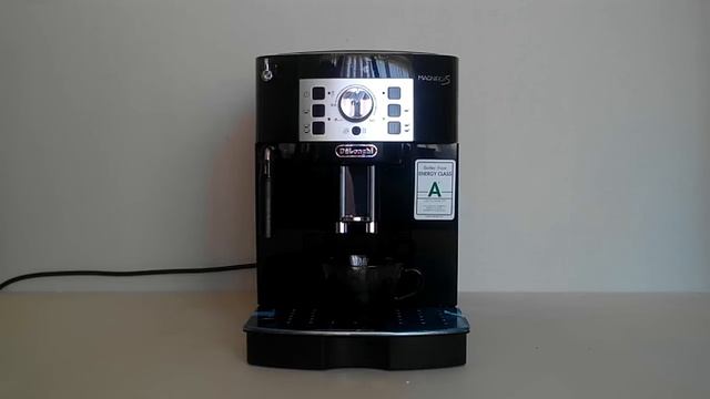 Пошаговое приготовление кофе на кофемашине Delonghi ECAM 22.110