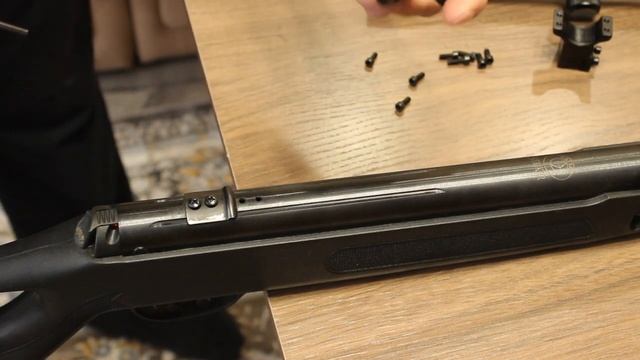 Установка оптического прицела на пневматику хатсан страйкер эдж.