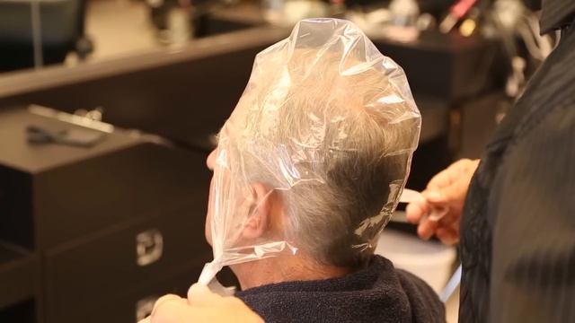 How to Highlight Very Short Hair : Hair & Beauty Tips