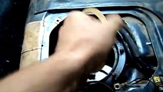 замена бензонасоса на приоре.