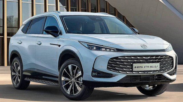 2025 MG HS. Новый кроссовер бросает вызов RAV4 и CR-V.