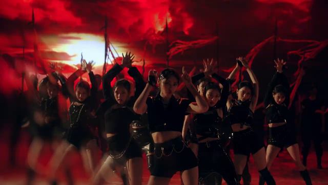 [MV] 이달의 소녀 (LOONA) "PTT (Paint The Town)"
