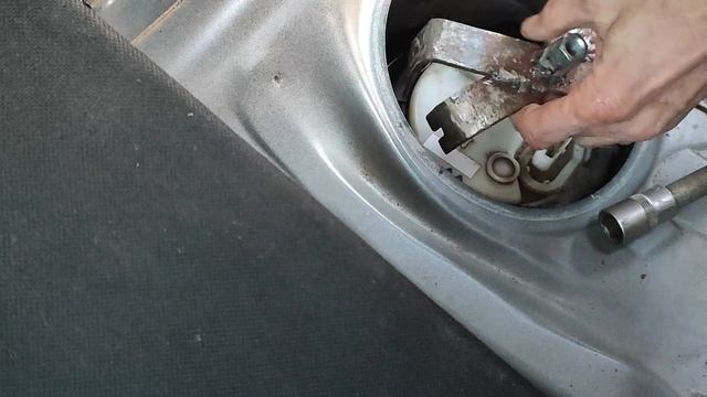 Ошибка P2178 (EP6). Замена бензонасоса Ситроен С4 и Пежо 307/308