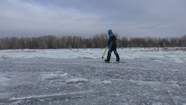 ЭТО РЫБАЛКА МЕЧТЫ! ПОПАЛИ на ЖОР! Зимняя рыбалка. Рыбалка зимой. Ловля судака.