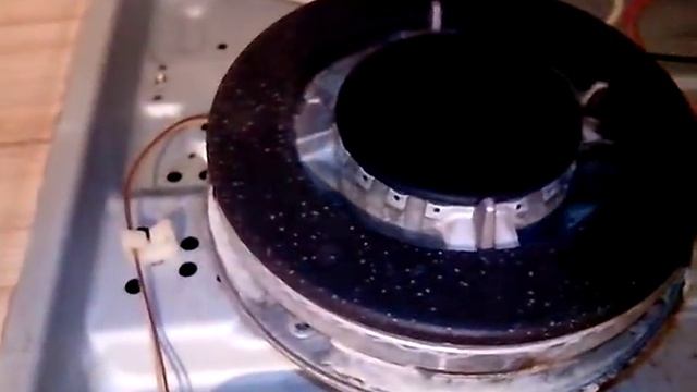 Ремонт газовой плиты. Не работает поджиг газовой горелки