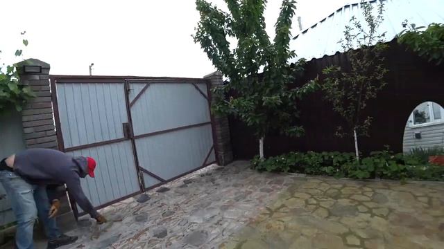 Как покрасить бетонные дорожки своими руками???/ Красим Бетон!!! /Самоделки