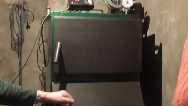 Отзыв о котле длительного горения Стимул / Даже женщина может справиться с твердотопливным котлом