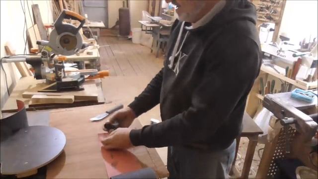Столяру для удобства шлифовки