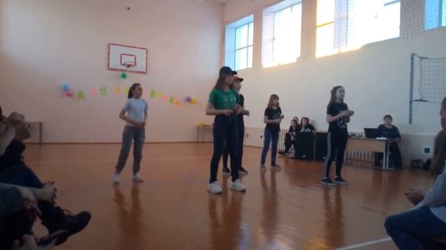 Флешмоб, лёгкий танец