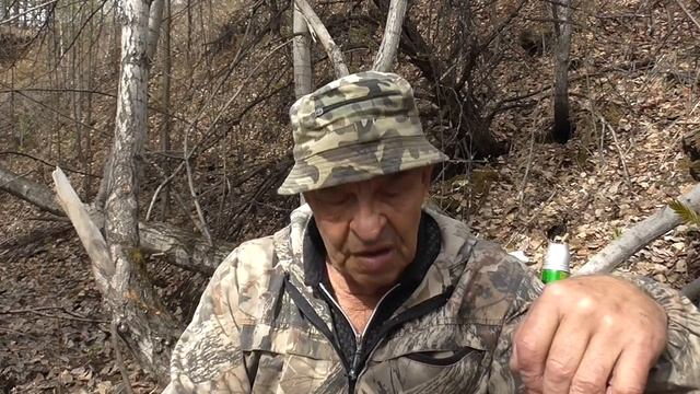 Два необычных способа сделать топорище в тайге . Таёжная обитель Николая Абоимова .