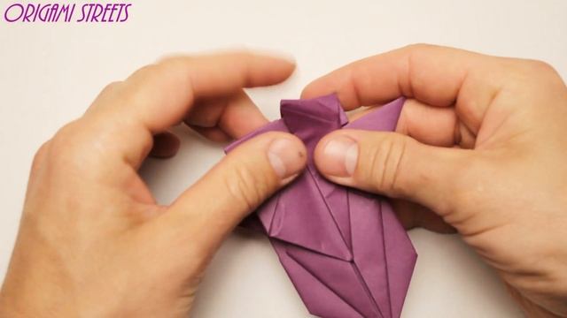 Спортивная машина из бумаги. Оригами спорткар