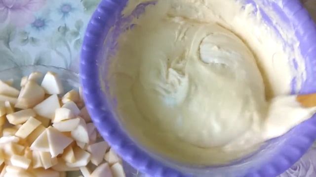 ШАРЛОТКА С ФРУКТАМИ. Яблоко, абрикос, слива.