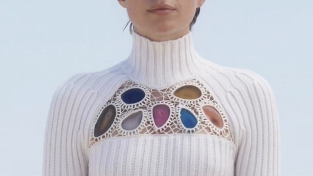 Crochet on the runway / Gabriela Hearst / Крючок на подиуме / вязаное платье крючком / тренды лето