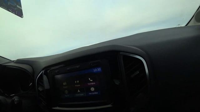 Сравнение Lada Vesta или Lada Xray