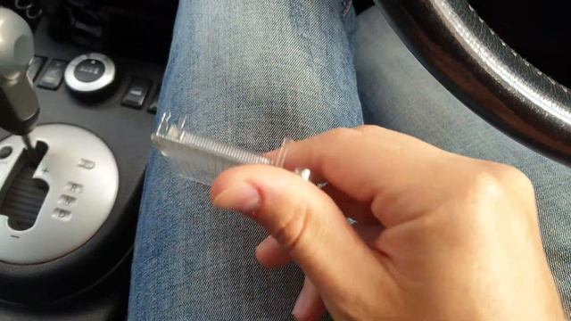 Замена лампочек салонного освещения переднего пассажира и водителя на Nissan X-Trail T31 - АвтоКак