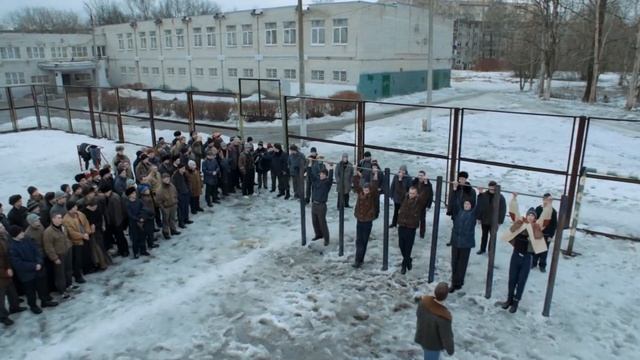 Адидас тренирует пацанов (Слово пацана. Кровь на асфальте | 2023)