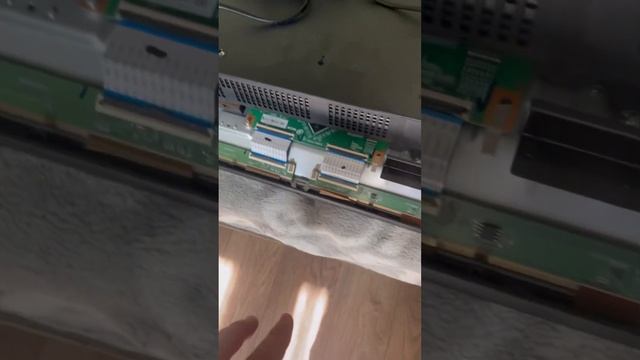 Телевизор HAIER 50 SMART TV BX полосы на экране. Решение проблемы в домашних условиях за 10 минут