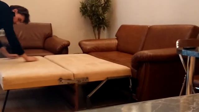 065 диван в гостинной, как разложить и сложить