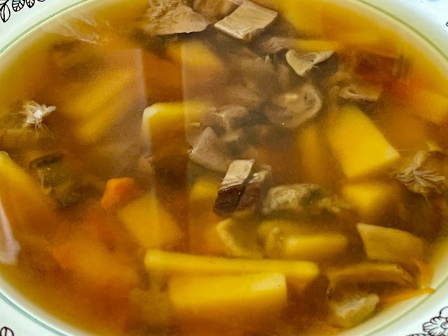 Грибной суп из сушёных грибов. Простой рецепт вкусного супа!