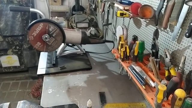Маятниковая пила из болгарки. Станина для ушм