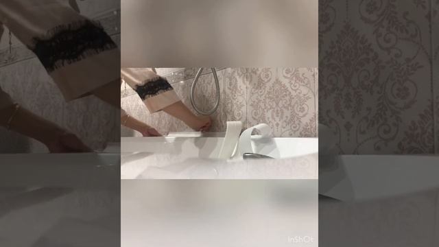 Как наклеить бордюрную ленту в ванной