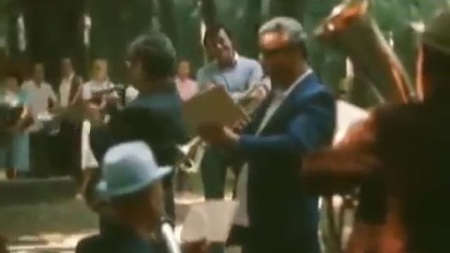 Николай Караченцев - Кленовый лист.mp4