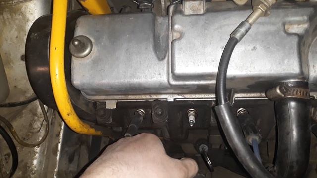 Белый дым из глушителя