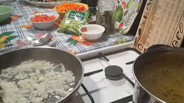 Суп с болгарским перцем и помидорами