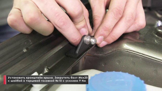 Установка амортизаторов капота на Lada Granta