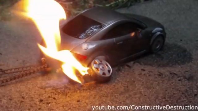 Экстремальное тестирование детской игрушечной машины