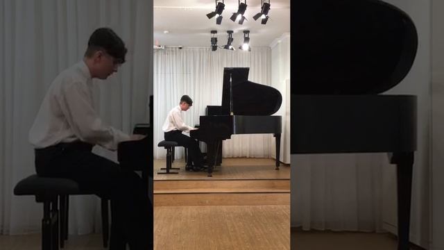 Людвиг Ван Бетховен — соната 25 op. 79 G Dur — исполняет Даниил Корниенко 25.05.2022