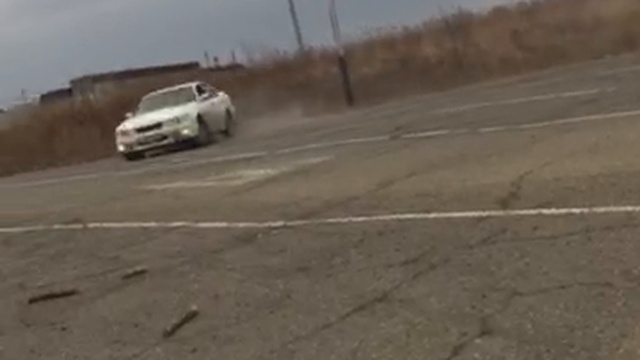 Nissan laurel1