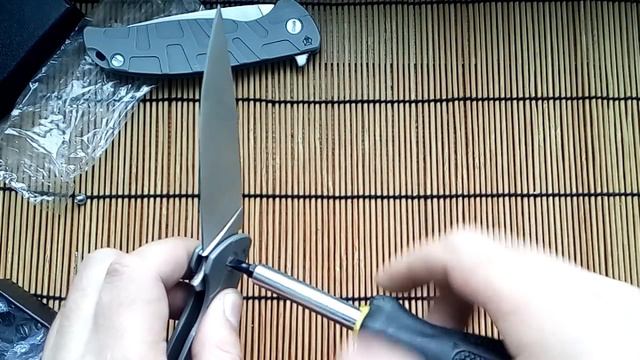 Нож Shirogorov 95 Китай.Как выровнять клинок ,центровка клинка.