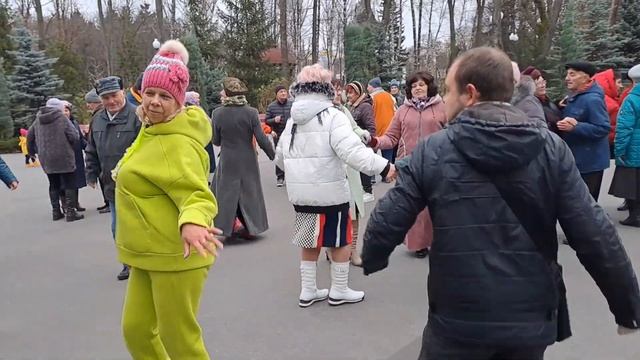 МНЕ ТАК РЯДОМ С ТОБОЙ ХОРОШО❤️ ТАНЦЬІ В ПАРКЕ ГОРЬКОГО❤️ ХАРЬКОВ 2023