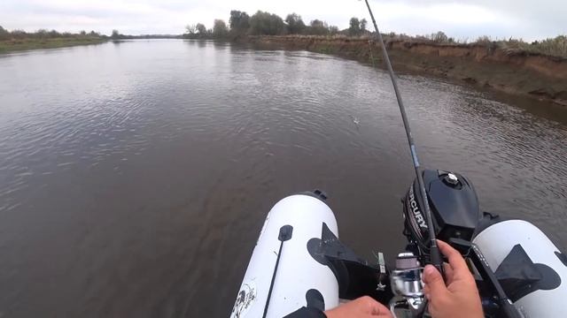 ЛОВЛЯ ЩУКИ ОСЕНЬЮ. ЩУКА НА ДЖИГ И ВОБЛЕРЫ НА РЕКЕ. ПРИМАНКИ И ПРОВОДКИ НА ЩУКУ