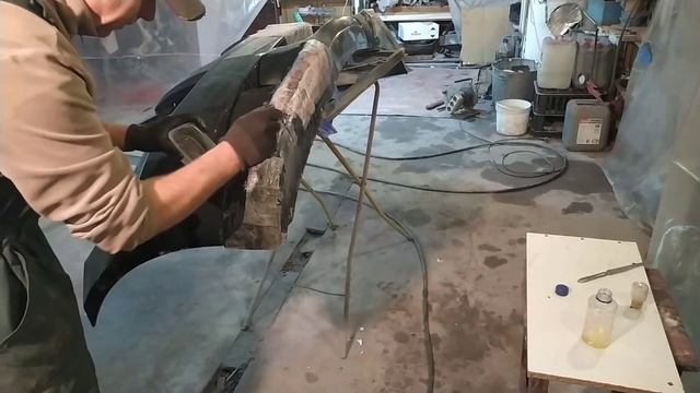 Ремонт бампера из стекловолокна,стекловолокном и эпокситкой.